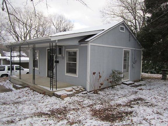 3rd image of 809 Joy St