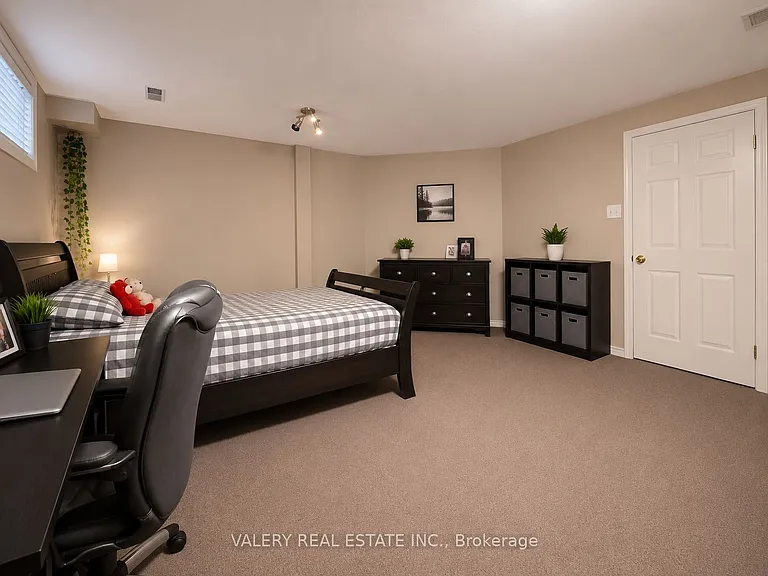 1138 Kipps Ln #10 — Photo 12