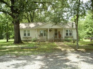 307 S Pine St, Mount Ida, AR 71957