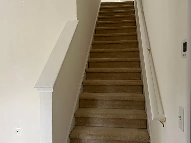 281 Connemara Dr #E — Photo 12