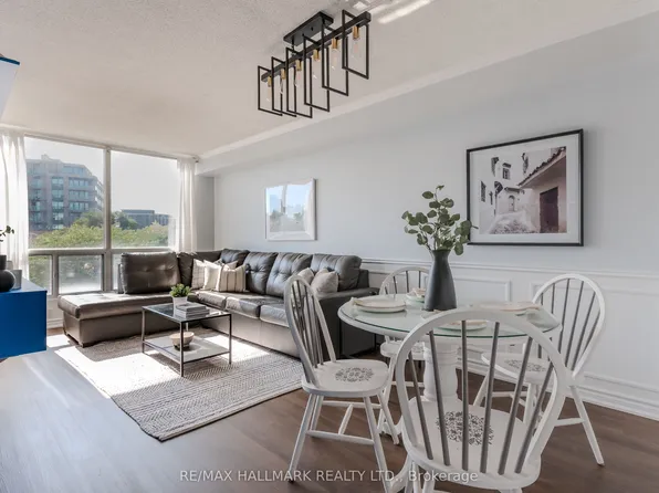 906 Sheppard Ave W #308, Toronto, ON M3H 2T5