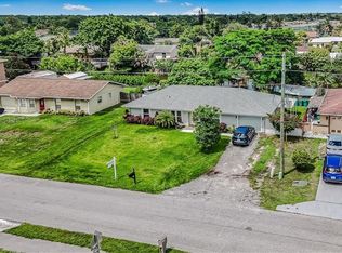 2048 50th Ter SW, Naples, FL 34116