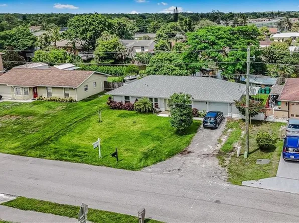2048 50th TER SW, NAPLES, FL 34116