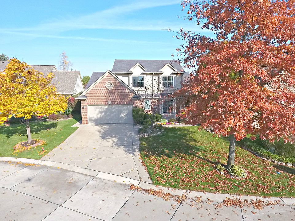 1st image of 50400 Waterstone Ct #3