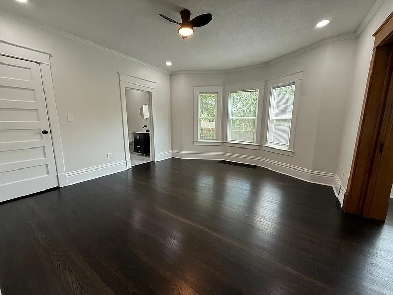 4125 State Line Rd — Photo 5