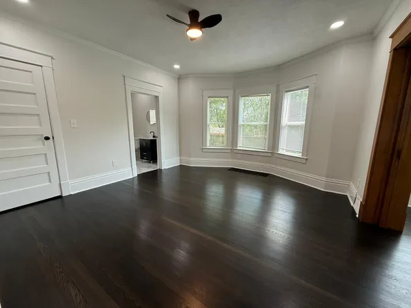 4125 State Line Rd, Kansas City, MO 64111