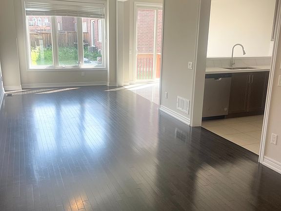 3rd image of 41 Percy Reesor St