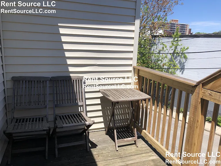 17 Everett St #B — Photo 21