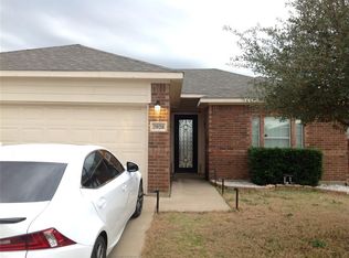 2028 Belshire Ct, Fort Worth, TX 76140