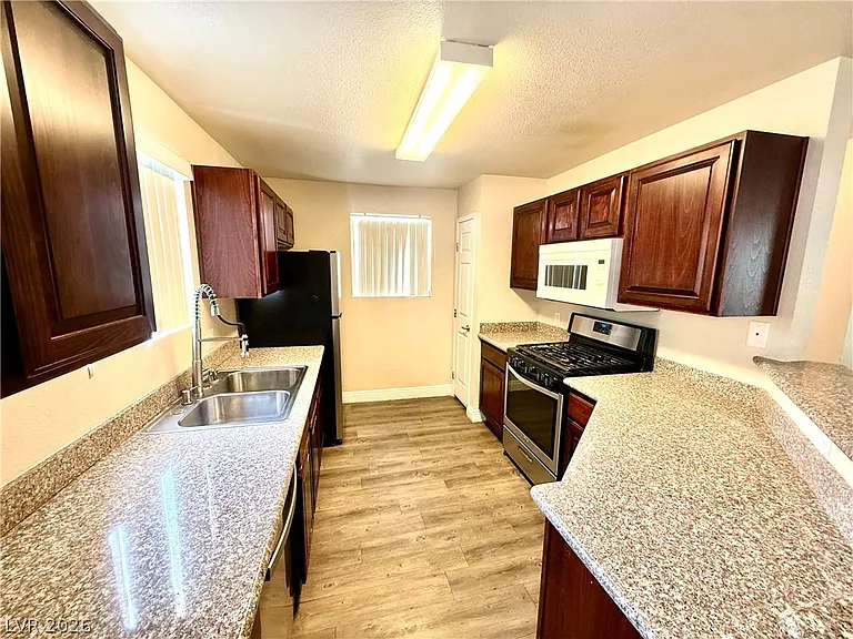 2801 N Rainbow Blvd #179 — Photo 7