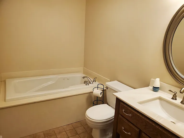 109 S Rose Ave — Photo 12