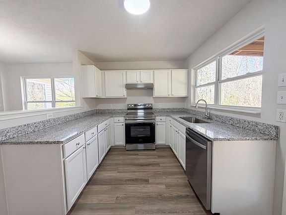 5th image of 3309 Cain Harbor Dr
