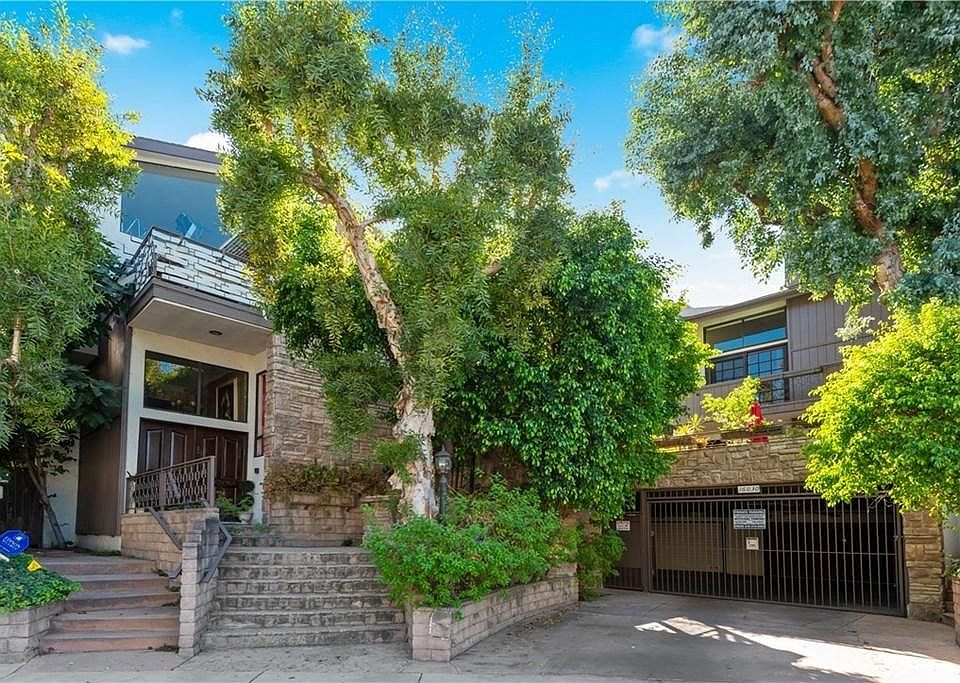 1st image of 16030 Moorpark St APT 5