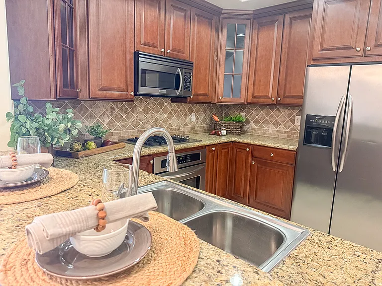El Dorado Villas — Photo 12