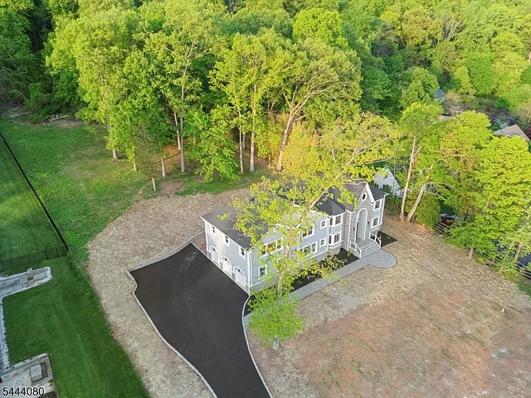 1395A Washington Valley Rd — Photo 48