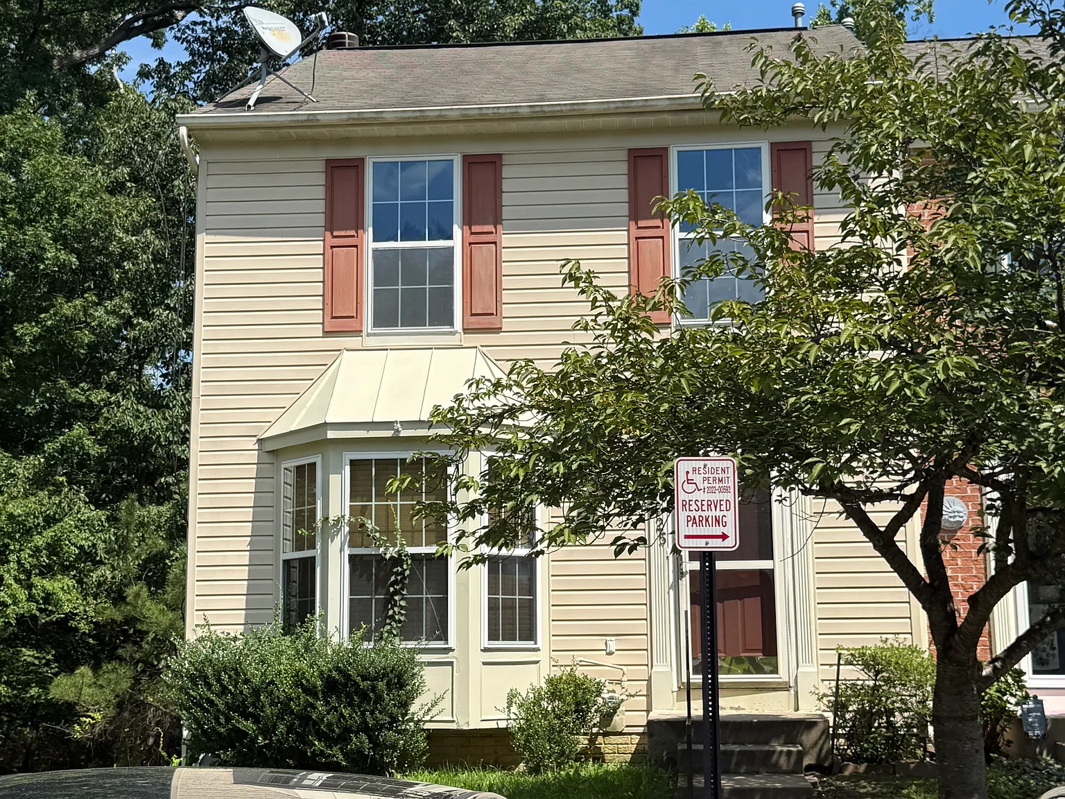 3 bed, 1360 sqft, $2,500 — Photo 1