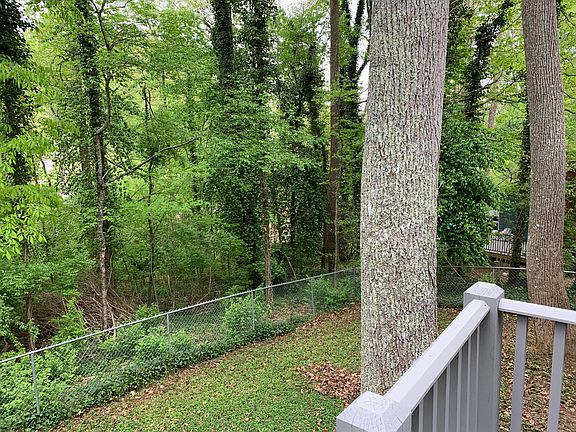 3rd image of 5824 NE Little John Ln