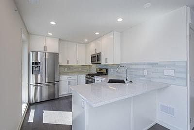 1st image of 724 S Sartain St #4