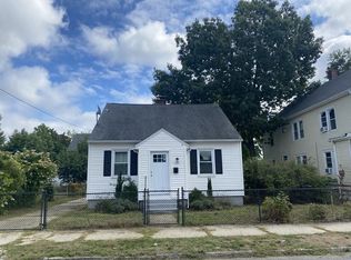 127 Governor St, Springfield, MA 01104