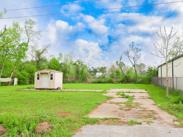 17229 High Way, Alvin, TX 77511