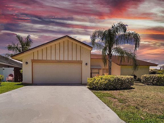 3rd image of 22207 Alyssum Way