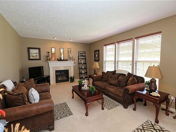 5th image of 754 Congress Dr