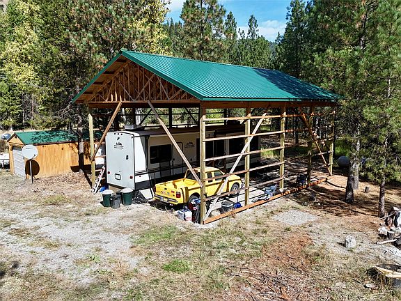 3rd image of 851 Prospect Creek Rd