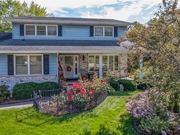 29 Stacy Ln, Madison, WI 53716