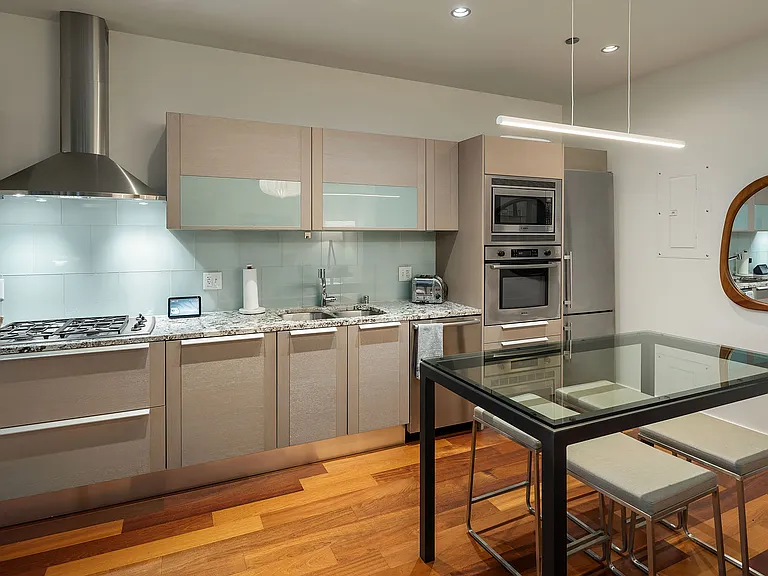 Pedini cabinets, Bosch and Liebherr appliances