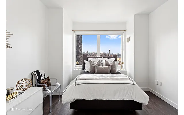 Sold by Douglas Elliman | media 5