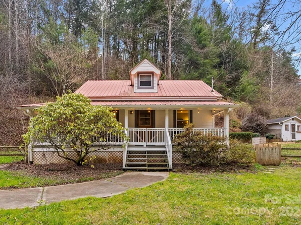 3115 Little Pine Rd, Marshall, NC 28753