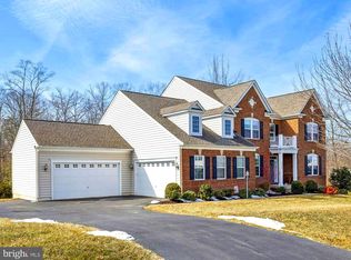 9940 Summerwood Dr, Manassas, VA 20111