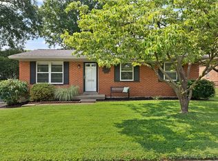 2009 Ruck Ln, Jeffersonville, IN 47130