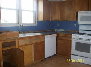 205 E Thompson St, Hopkins, MO 64461