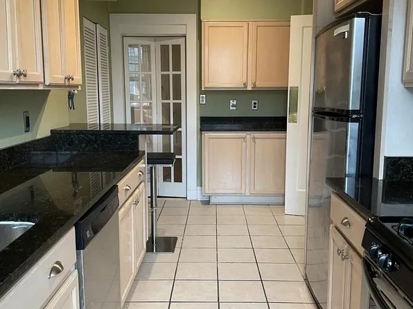 3507 N Charles St Unit 302, Baltimore, MD 21218