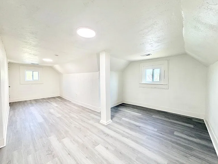4025 Henritze Ave #2 — Photo 12