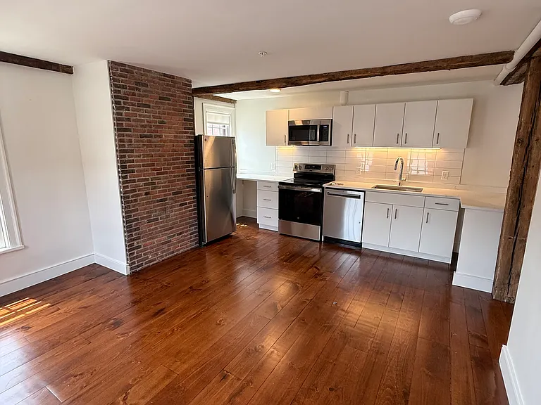 203 S Main St #2B — Photo 5