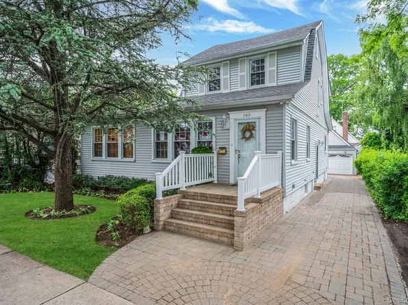 140 Emerson Avenue, Floral Park, NY 11001