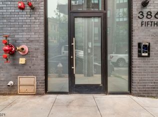 386 5th St #204, Jersey City, NJ 07302