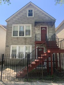1433 W 49th Pl, Chicago, IL, 60609