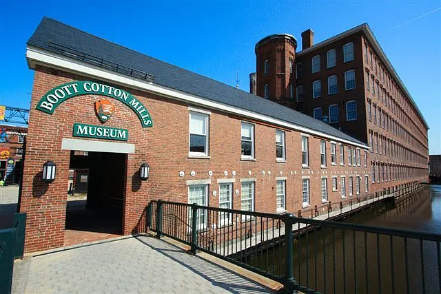 Waterfront Lofts at Boott Mills Condominium — Photo 4