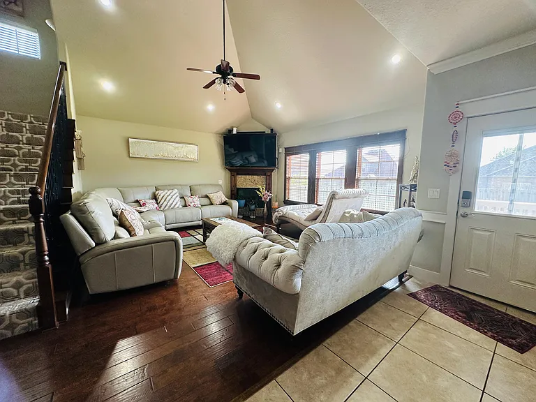 3600 Willowbrook Rd — Photo 9