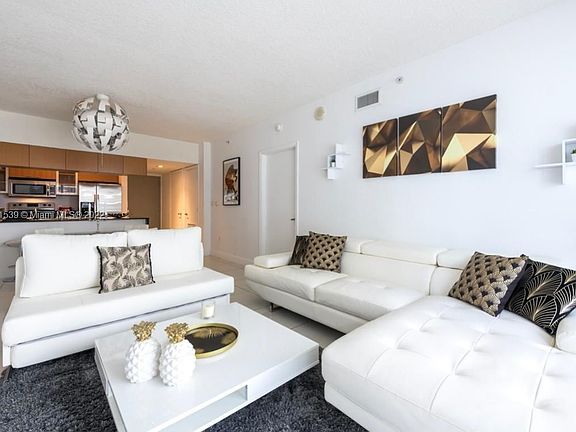4th image of 1750 N Bayshore Dr APT 4209