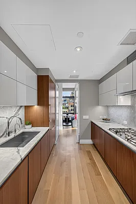 Kitchen, photo 2