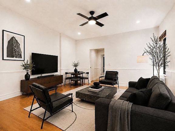 3rd image of 133 E 30th St APT 3B