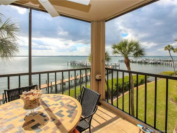 4680 NE Sandpebble Trce APT 305, Stuart, FL 34996