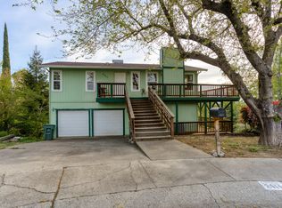 2411 Annette Dr, Redding, CA 96001