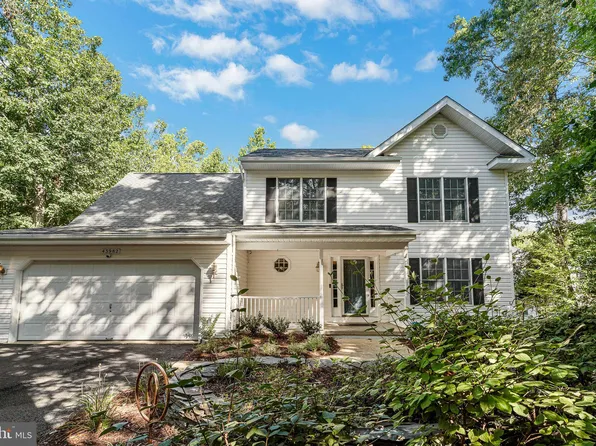 43982 Autumnwood Ln, California, MD 20619