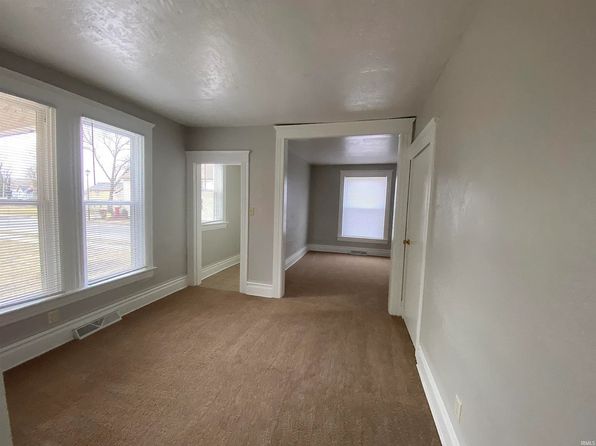 217 W Masterson Ave