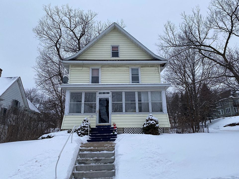 1st image of 1077 Edgerton St